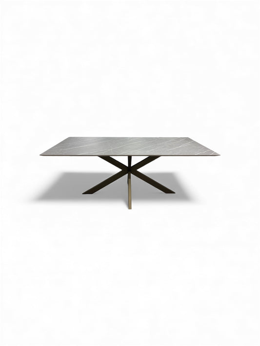 EETTAFEL LUUK HPL